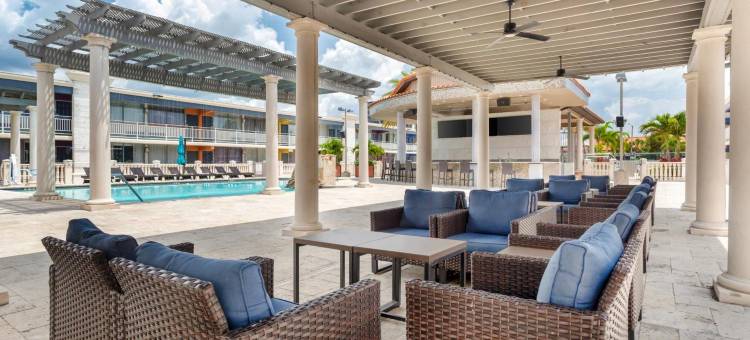 坦帕-布兰登品质酒店及会议中心(Quality Inn and Conference Center Tampa-Brandon)图片