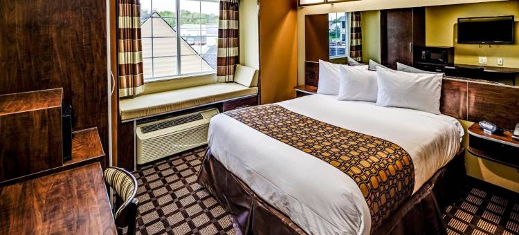 北坎顿麦客达套房酒店(Microtel Inn & Suites by Wyndham North Canton)图片