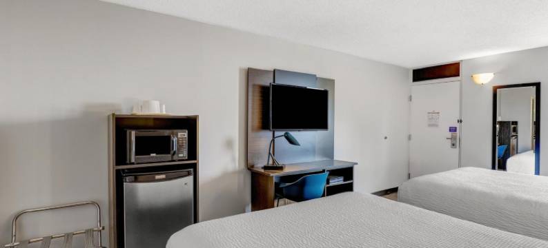 亚伯达布鲁克斯 6 号汽车旅馆酒店(Motel 6 Brooks, AB)图片