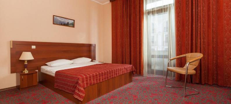 里贾纳纳彼得堡斯克伊酒店(Regina Hotel on Peterburgskaya)图片