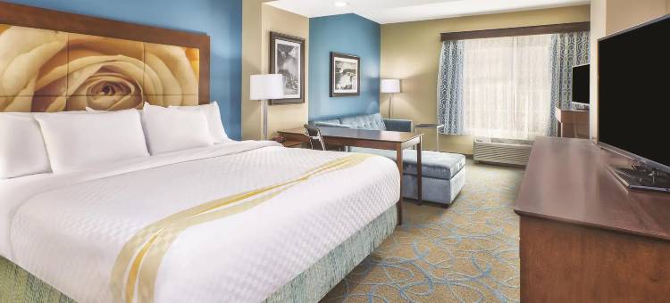 尼亚加拉瀑布拉昆塔温德姆套房酒店(La Quinta Inn & Suites by Wyndham Niagara Falls)图片