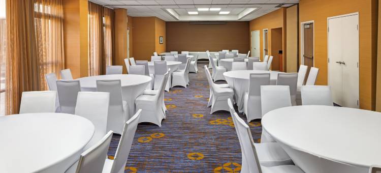 UCR里布/莫雷诺谷区万怡酒店(Courtyard Riverside UCR/Moreno Valley Area)图片