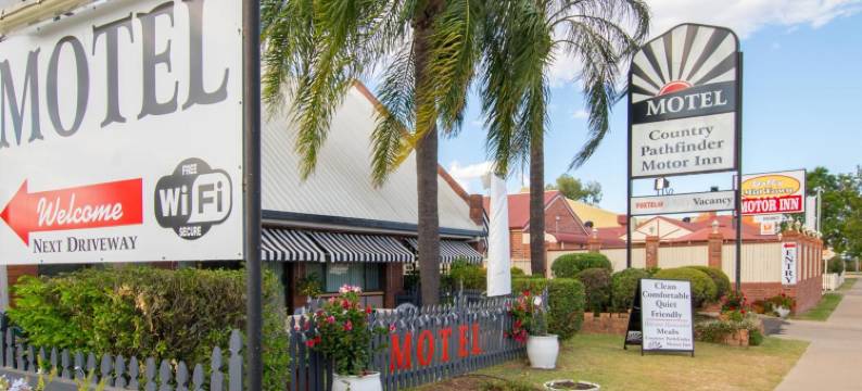 国家探路者汽车​​旅馆(Country Pathfinder Motor Inn)图片