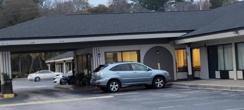 佐治亚州海恩斯维尔 6 号开放式公寓套房酒店(Studio 6 Suites Hinesville, GA)图片