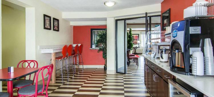 韦尔登罗阿诺克拉皮兹伊克诺旅馆(Econo Lodge Weldon - Roanoke Rapids)图片