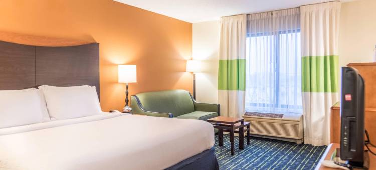 马斯基根诺顿海岸万豪国际万枫酒店及套房(Fairfield Inn & Suites by Marriott Muskegon Norton Shores)图片