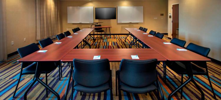 锡拉丘兹卡里尔环岛万豪万枫酒店(Fairfield Inn & Suites Syracuse Carrier Circle)图片