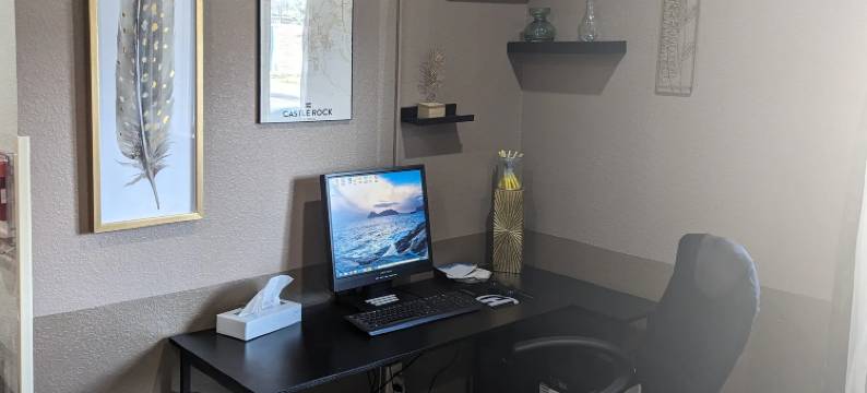 城堡石温德姆戴斯套房酒店(Days Inn & Suites by Wyndham Castle Rock)图片