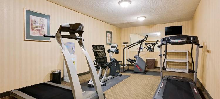 克利夫兰机场西华美达酒店(Ramada by Wyndham Cleveland Airport West)图片