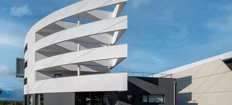 AC酒店-圣朱利安昂热讷瓦(AC Hotel Saint-Julien-en-Genevois)图片