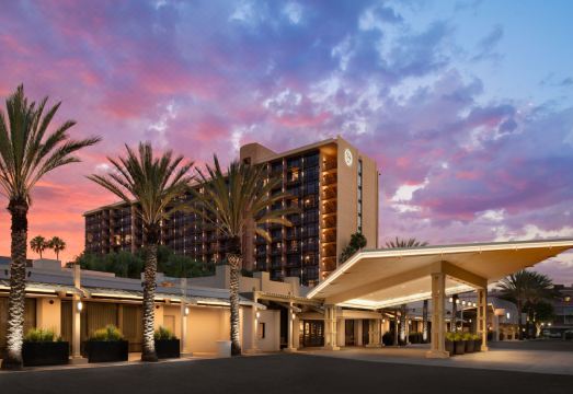 Sheraton Park Hotel at The Anaheim Resort Hotel Overview