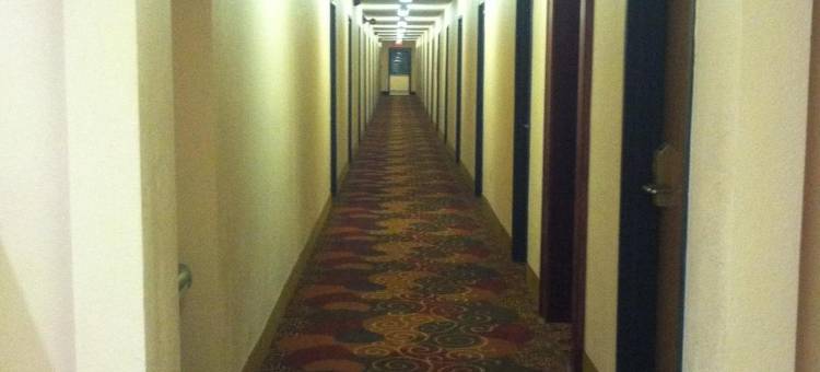 博林格林南温德姆速8酒店(Super 8 by Wyndham Bowling Green South)图片