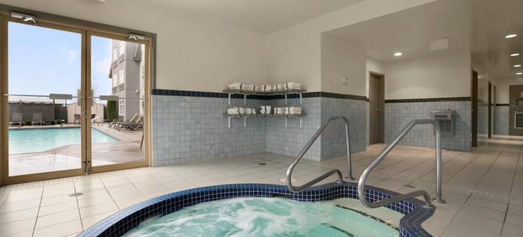 匹特草原贝斯特韦斯特优质套房酒店(Best Western Plus Pitt Meadows Inn  Suites)图片