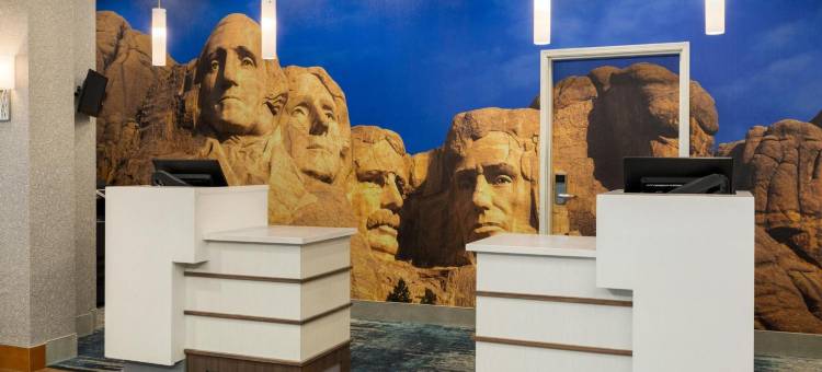 温德姆瓦提基水上乐园拉昆塔温德姆酒店套房(La Quinta Inn and Suites by Wyndham at WaTiki Waterpark)图片