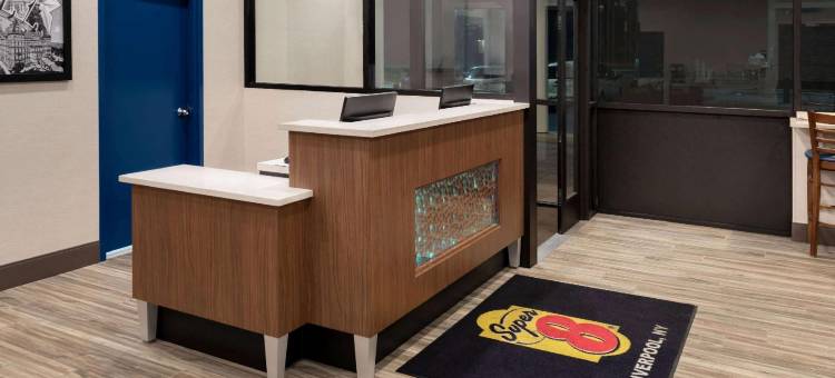利物浦-锡拉丘兹北机场速8酒店(Super 8 by Wyndham Liverpool/Syracuse North Airport)图片