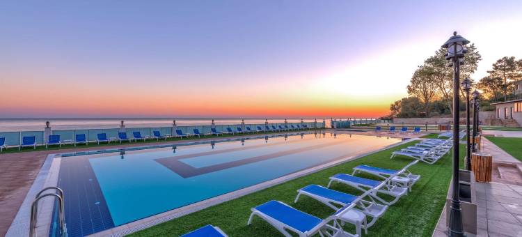 温耶温德姆华美达度假村(Ramada Resort by Wyndham Unye)图片