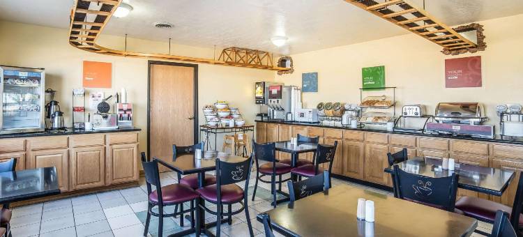 菲尔莫尔 I-15 凯艺套房酒店(Quality Inn & Suites Fillmore I-15)图片