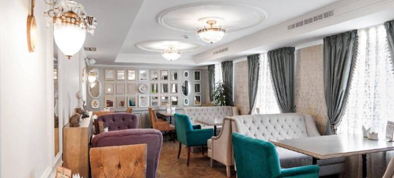 雷农莫酒店(Renome Hotel)图片