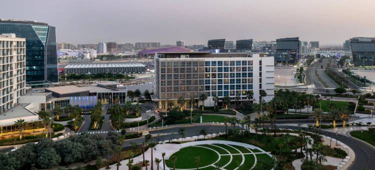 亚斯岛广场洲际环岛酒店(Yas Plaza Circuit by IHG)图片