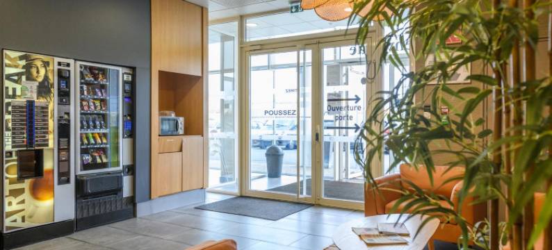 普伊尔波勒奥拉罗切勒保利奥民宿(B&B Hotel la Rochelle Beaulieu Puilboreau)图片