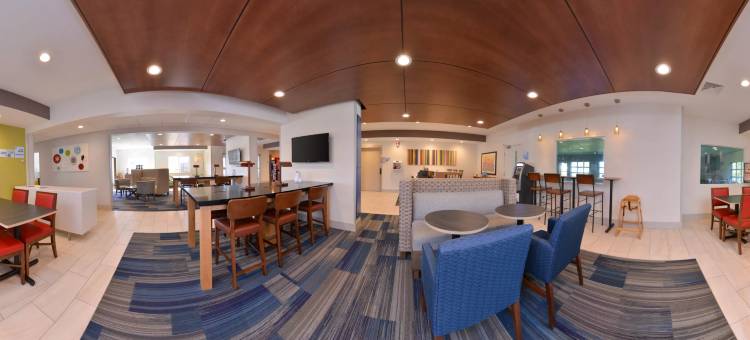 智选假日套房酒店史蒂文斯波因特(Holiday Inn Express & Suites Stevens Point)图片