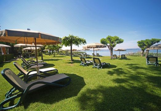 Hotel la Paül Hotel Overview