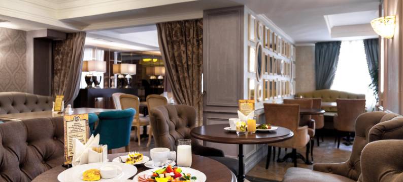 雷农莫酒店(Renome Hotel)图片