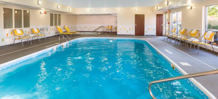 芝加哥内珀维尔/奥罗拉万枫套房酒店(Fairfield Inn & Suites Chicago Naperville/Aurora)图片