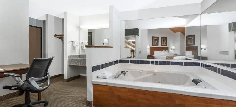 怀里卡温德姆呗盟酒店(Baymont by Wyndham Yreka)图片