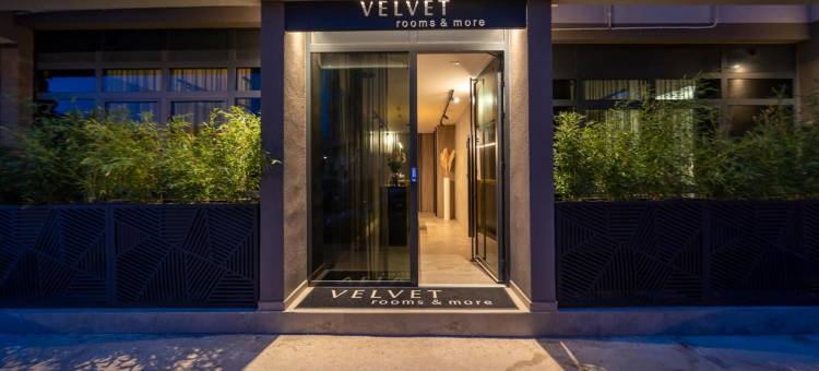 天鹅绒房间及其他(Velvet Rooms & More)图片