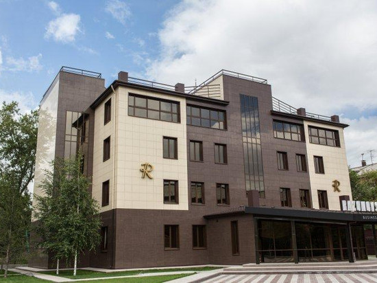 拉祖莫夫斯基商业俱乐部酒店