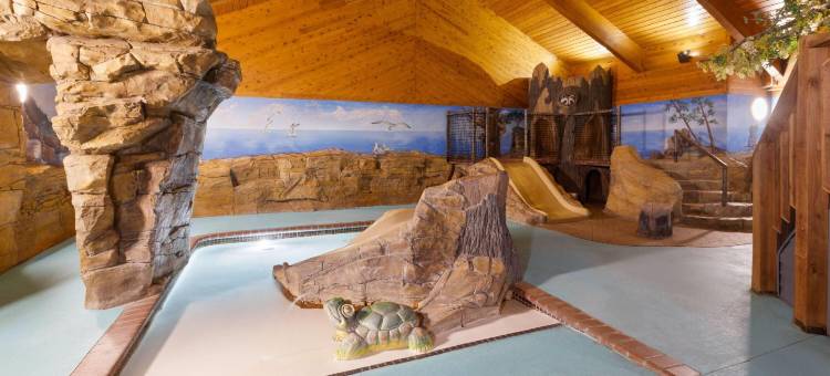 奇珀瓦福尔斯美吟温德姆酒店(AmericInn by Wyndham Chippewa Falls)图片