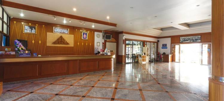 苏林宏伟酒店(Surin Majestic Hotel)图片