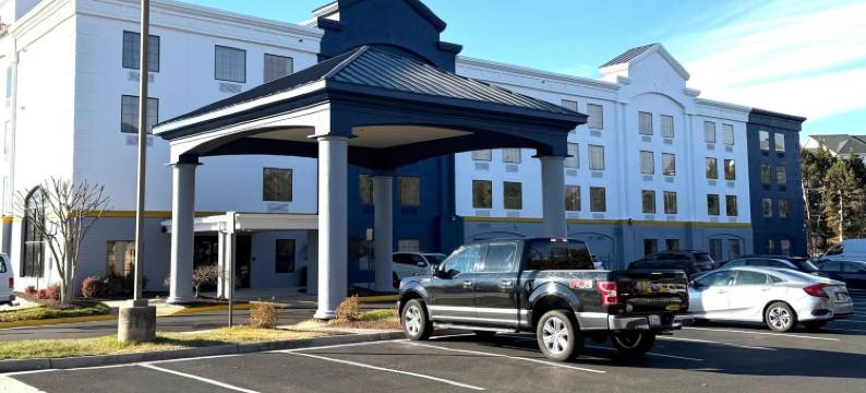 达勒斯机场舒适套房酒店(Comfort Suites Dulles Airport)图片