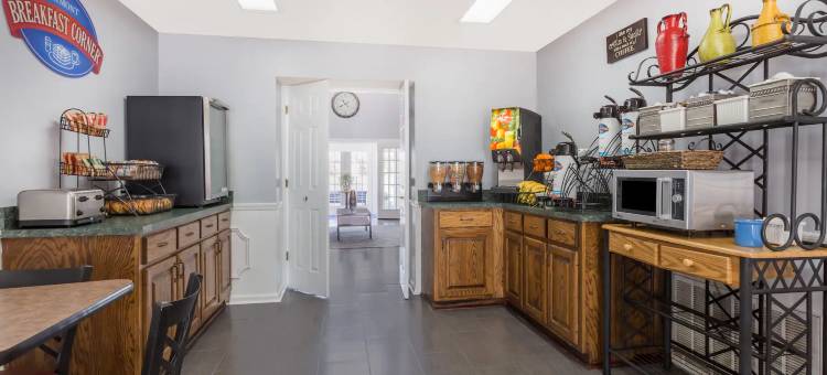 奥尔巴尼购物中心呗盟套房酒店(Baymont by Wyndham Albany at Albany Mall)图片