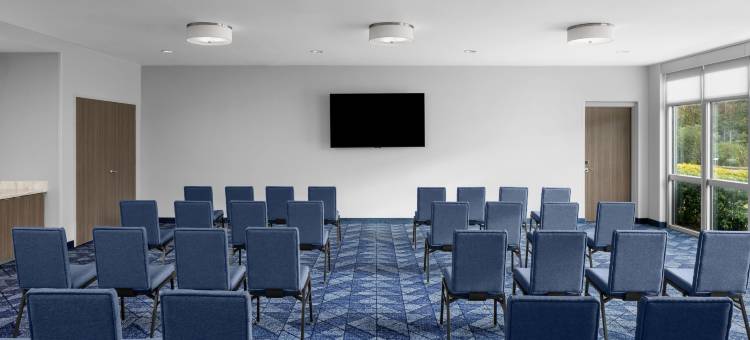 南奥兰多大湖区万怡酒店(Courtyard Orlando South/Grande Lakes Area)图片