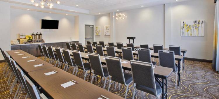 北匹兹堡蔓越莓贝斯特韦斯特优质酒店(Best Western Plus Cranberry-Pittsburgh North)图片