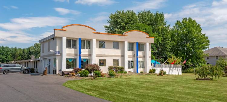 新帕尔茨哈德逊山谷罗德威套房酒店(Rodeway Inn & Suites New Paltz- Hudson Valley)图片