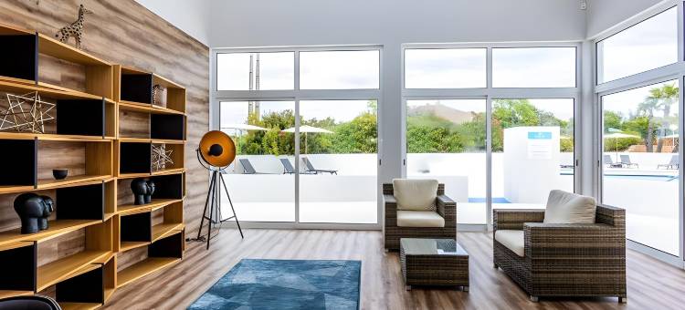 普拉希德村庄酒店(Placid Village)图片