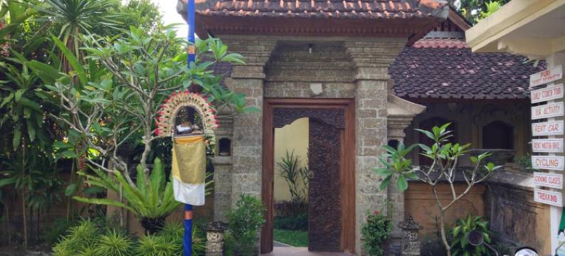 普里贝本甘度假屋(Puri Bebengan Bungalows)图片