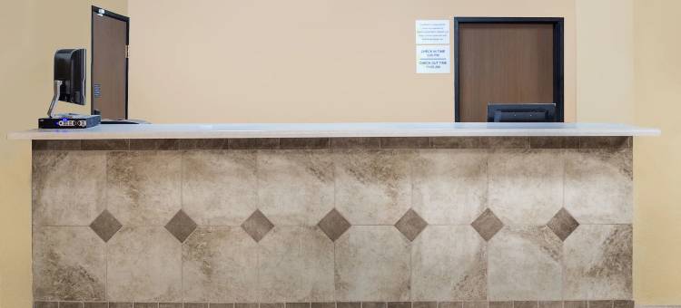 希博根速8酒店(Super 8 by Wyndham Sheboygan WI)图片