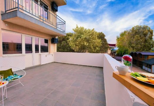 Antares Hotel Overview