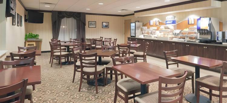 智选假日套房酒店格林(Holiday Inn Express & Suites Greensburg)图片