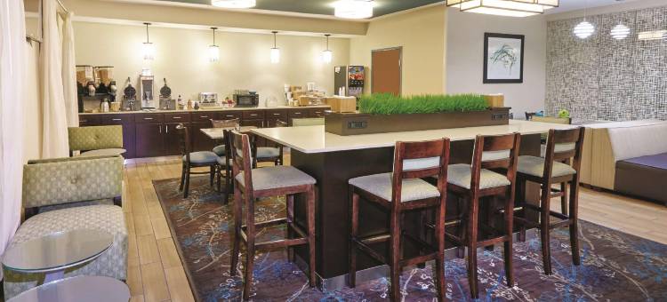 南本德拉昆塔温德姆套房酒店(La Quinta Inn & Suites by Wyndham South Bend)图片