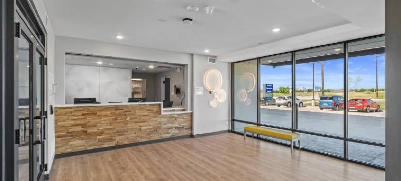 Echo 套房达拉斯普莱诺/理查森(Echo Suites Extended Stay by Wyndham Dallas Plano/Richardson)图片