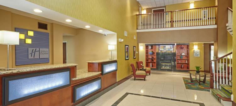 比福德靠近乔治亚购物中心的康福特酒店及套房(Comfort Inn & Suites Buford Near Mall of Georgia)图片