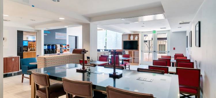 班宁智选假日酒店(Holiday Inn Express & Suites BANNING by IHG)图片