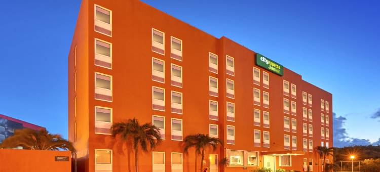 坎昆万豪城市快捷青年酒店(City Express Junior by Marriott Cancun)图片