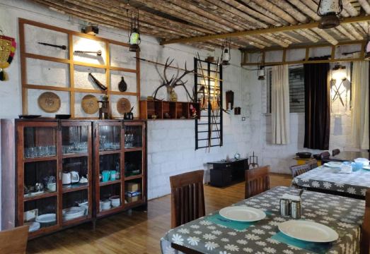 Hotel Mudra Midtown Suites & RoomsHotel Overview