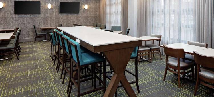 路易斯威尔市中心欢朋酒店(Hampton Inn Louisville Downtown)图片